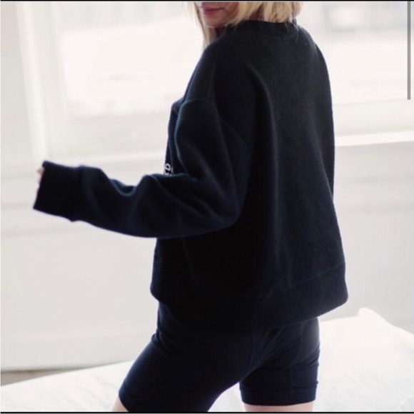 NWT REVOLVE Daydream Nation Real Couch Crasher Fleece Black/White Size XL - Picture 2 of 7